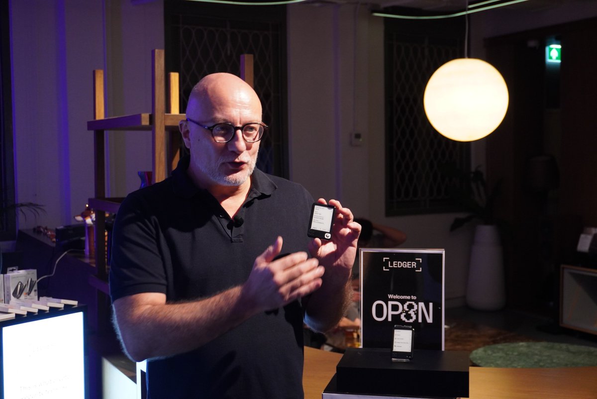 🤳ในที่สุดก็มา! Ledger เปิดตัว Product ใหม่ + สรุป Insight น่าสนใจจากงาน Ledger OP3N Replay Bangkok

Ledger OP3N Replay Bangkok จัดใหญ่จัดเต็ม สมกับที่เดินสายจัดตามเมืองใหญ่ทั่วโลก ภายในงานบอกเลยว่า Exclusive มาก ได้เจอทั้งทีมงาน Ledger ระดับ Global