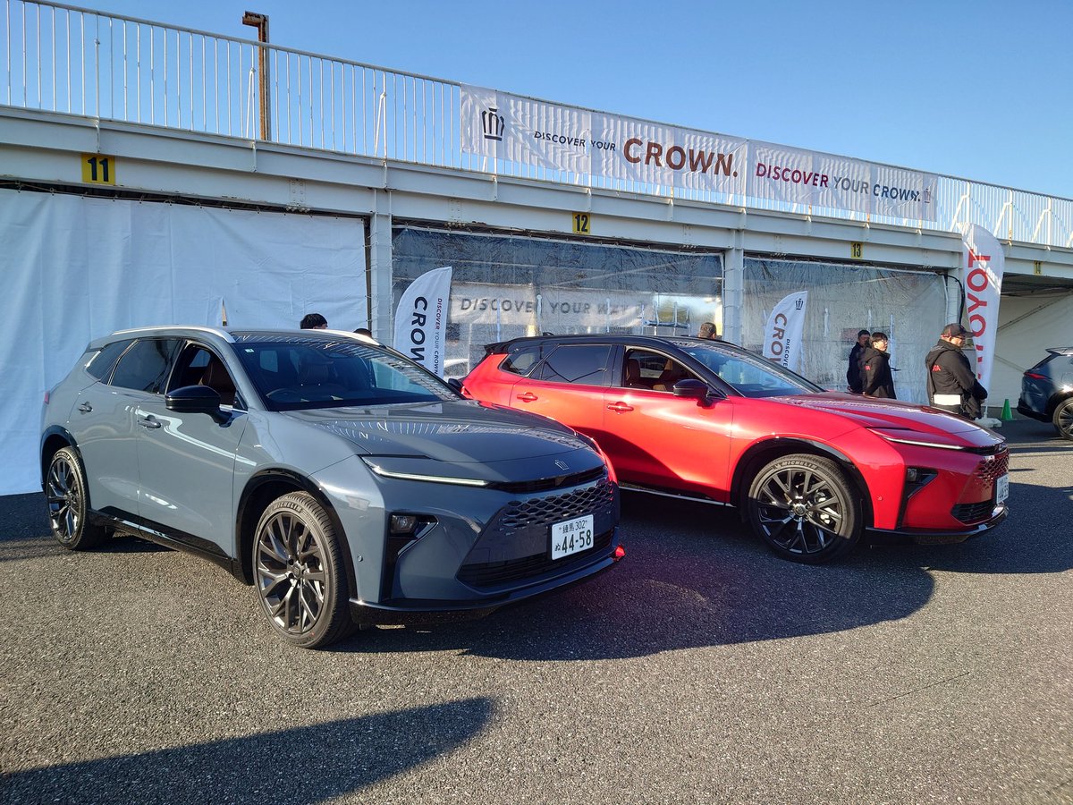2025-2026日本カー・オブ・ザ・イヤー、10ベストカーの１台、トヨタ・クラウンエステート！
クラウン群で最後に登場したエステートは、PHEVとHEV、2種類のパワーユニットが選べます