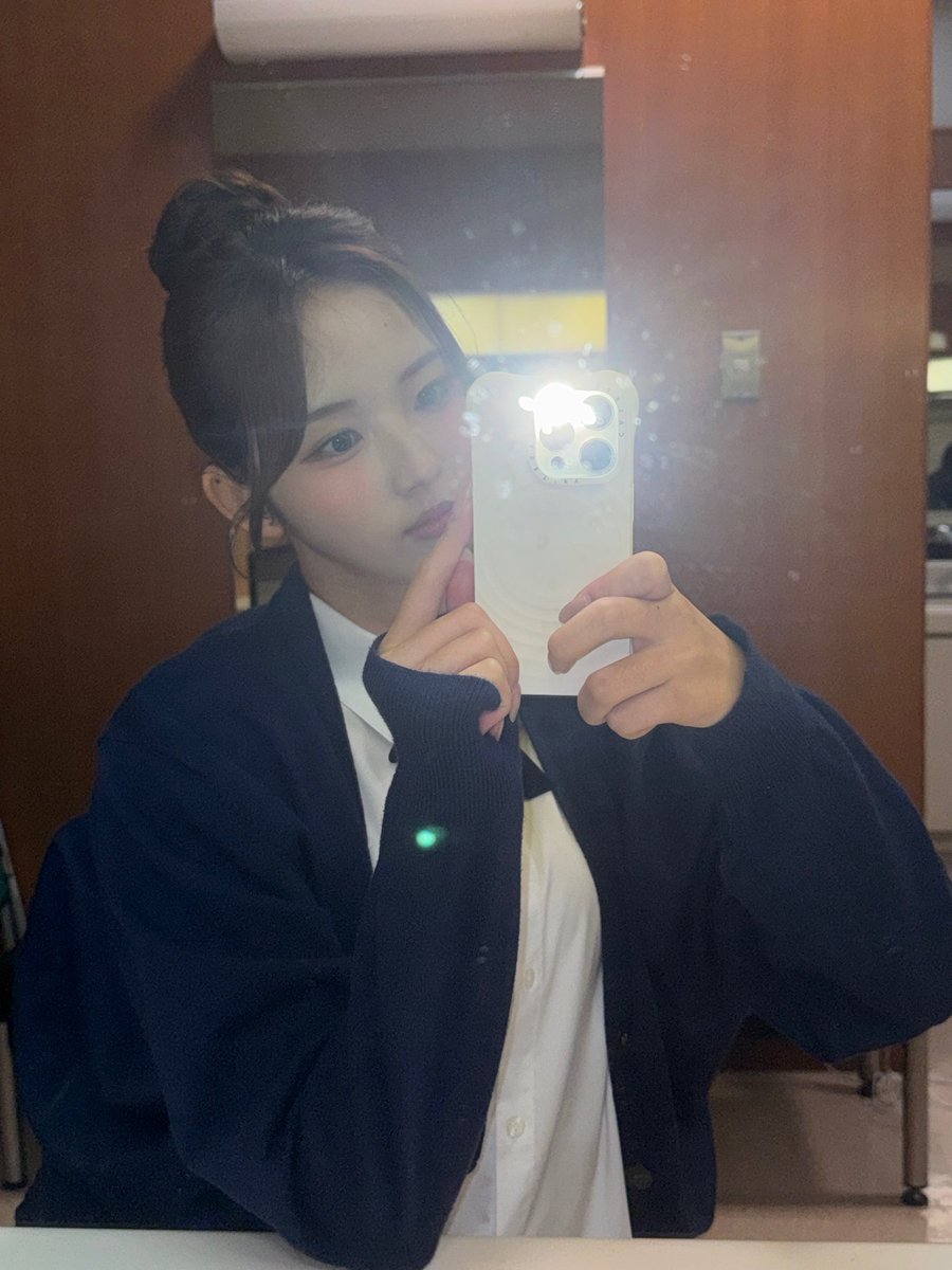 triplescosmos's tweet image. 비밀번호 알려죠라 🔐

#tripleS #트리플에스 #トリプルS
#トリプルエス #トエス
#JiWoo #지우 #ジウ