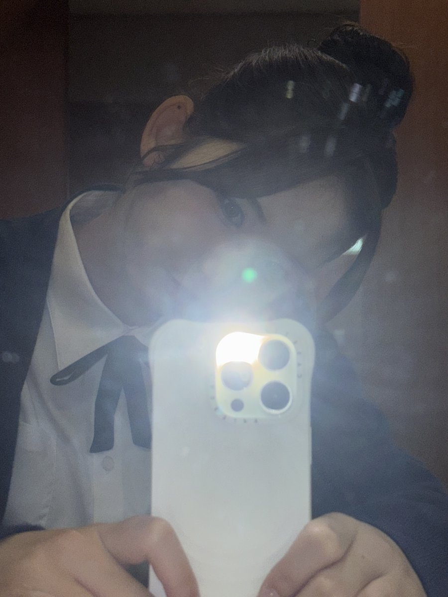 triplescosmos's tweet image. 비밀번호 알려죠라 🔐

#tripleS #트리플에스 #トリプルS
#トリプルエス #トエス
#JiWoo #지우 #ジウ