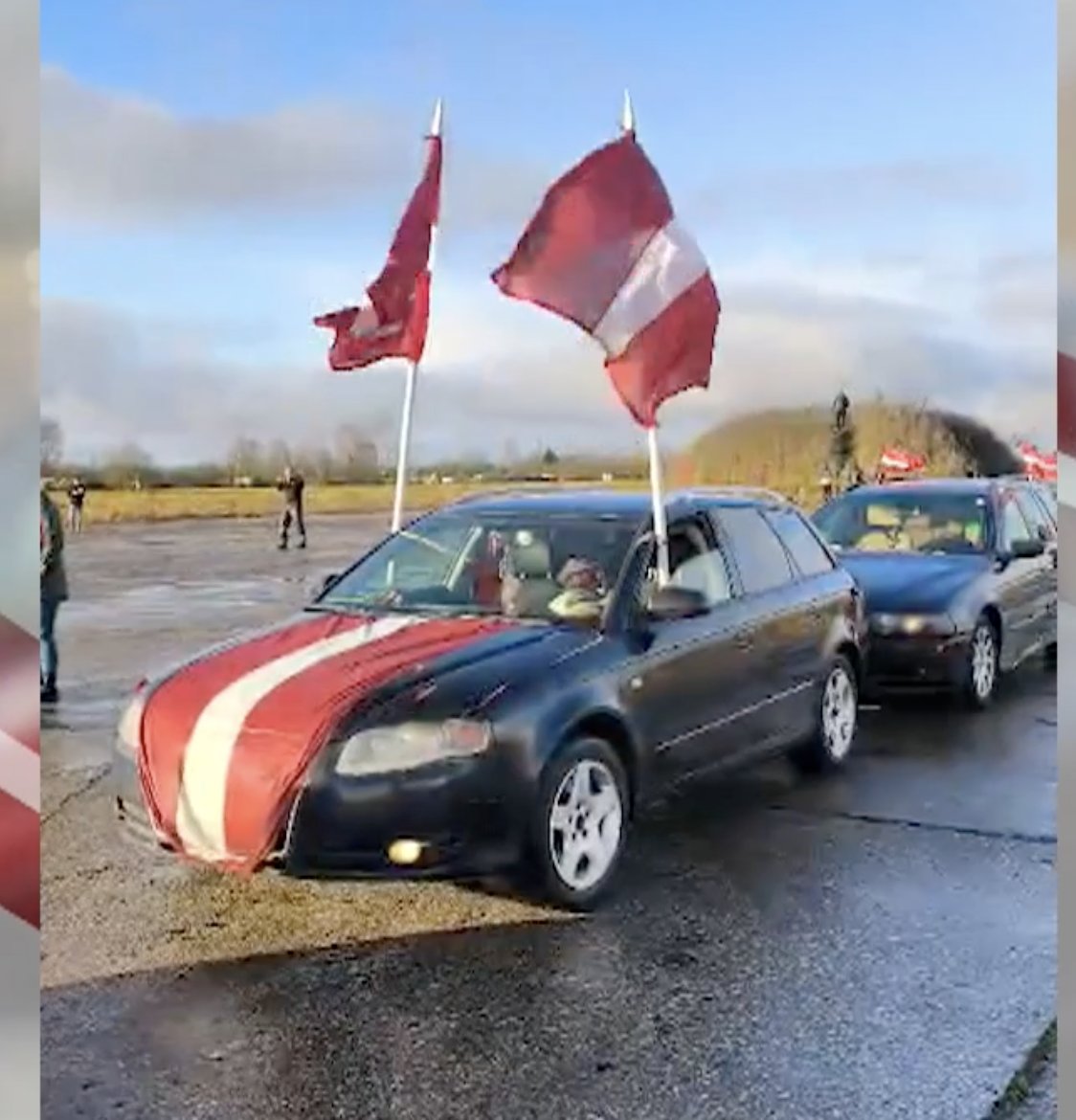 Karogs nav dekorācija.