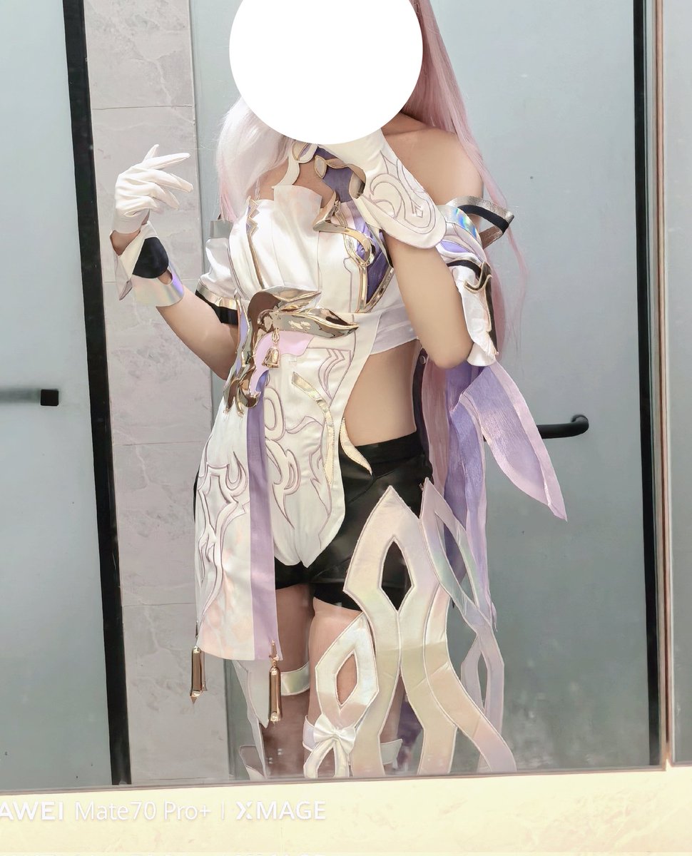 Elysia_cxx's tweet image. 看到好篇不跳过约到初恋不放过
烂片我得点倍速好片我得慢慢录
一照镜子我真帅思考三秒直接卖
山重水复无疑路团购月到俩个初
有钱从南票到北没钱从头卖到尾
几许人间惊世才约遍大陆港澳台
进人院子摘人花逗人孩子超人妈
#爱莉希雅 #Elysia #人之律者 #崩坏三 爱莉希雅人之律者cos