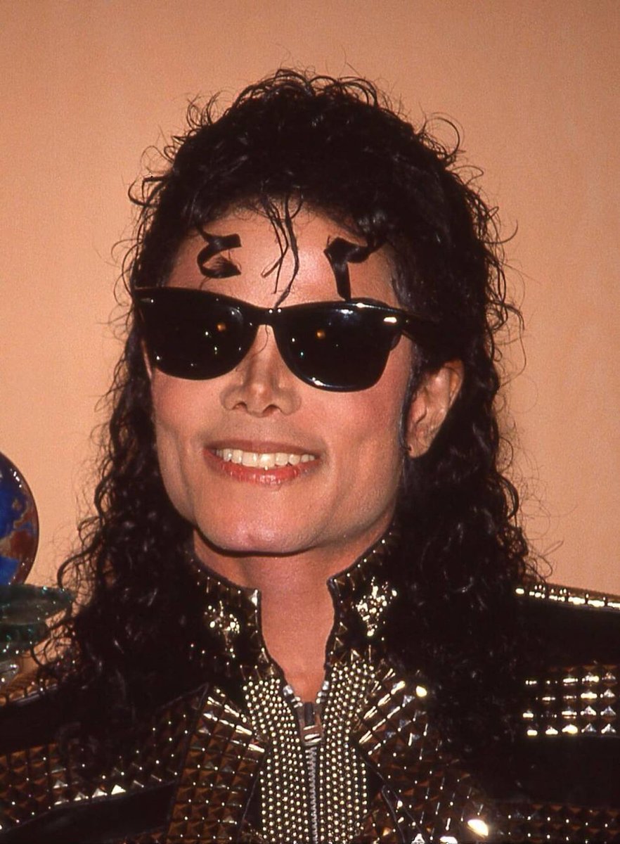 anniinareunanen's tweet image. Michael Jackson, 1990 🩷✨
#MichaelJackson