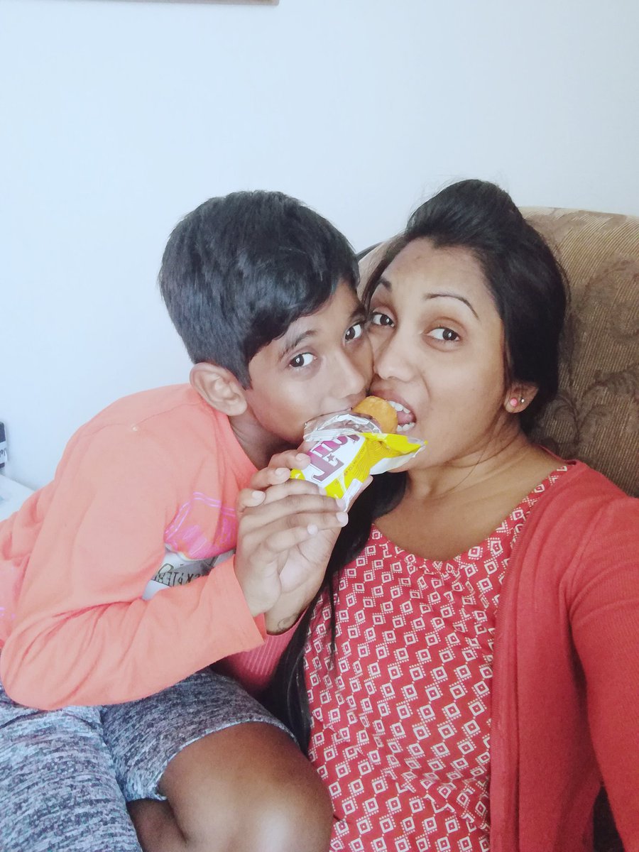 ty_shay_'s tweet image. #DistractinglyDelicious