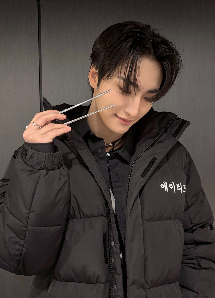 ATEEZofficial's tweet image. [#성화] 엉뚱 매력남 성화입니다 ☆(･ω･*)
#ATEEZ #에이티즈