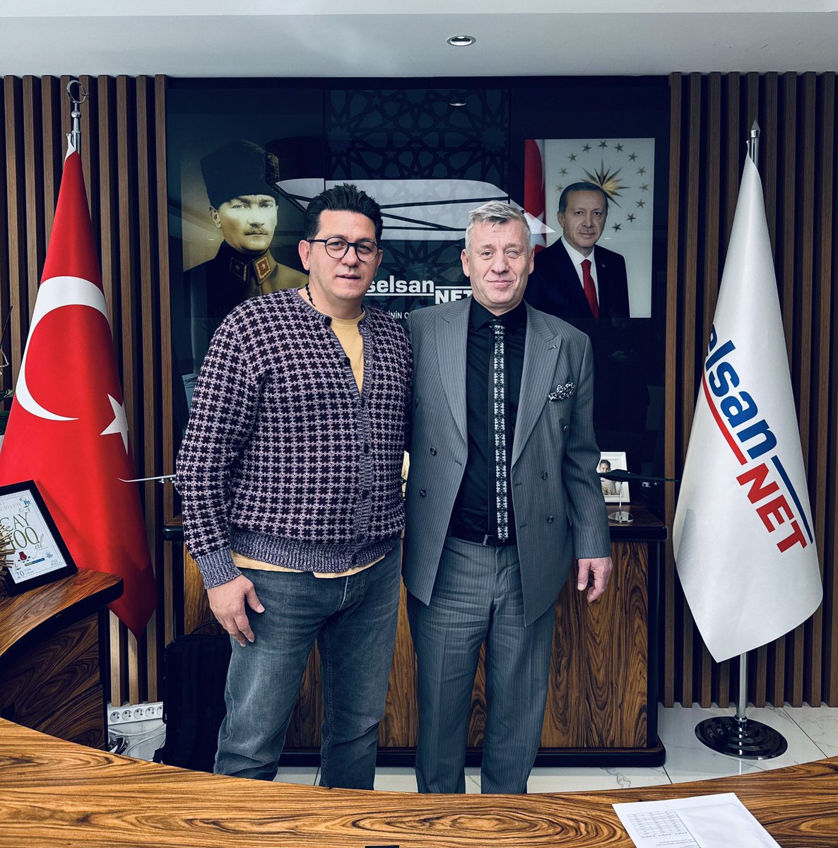 AselsanNET_TR's tweet image. Dünya Engelliler Birliği Başkanı Sayın Metin Şentürk, Genel Müdürümüz Sayın Recep Ali Erdoğan’ı makamında ziyaret etti.
#Aselsannet