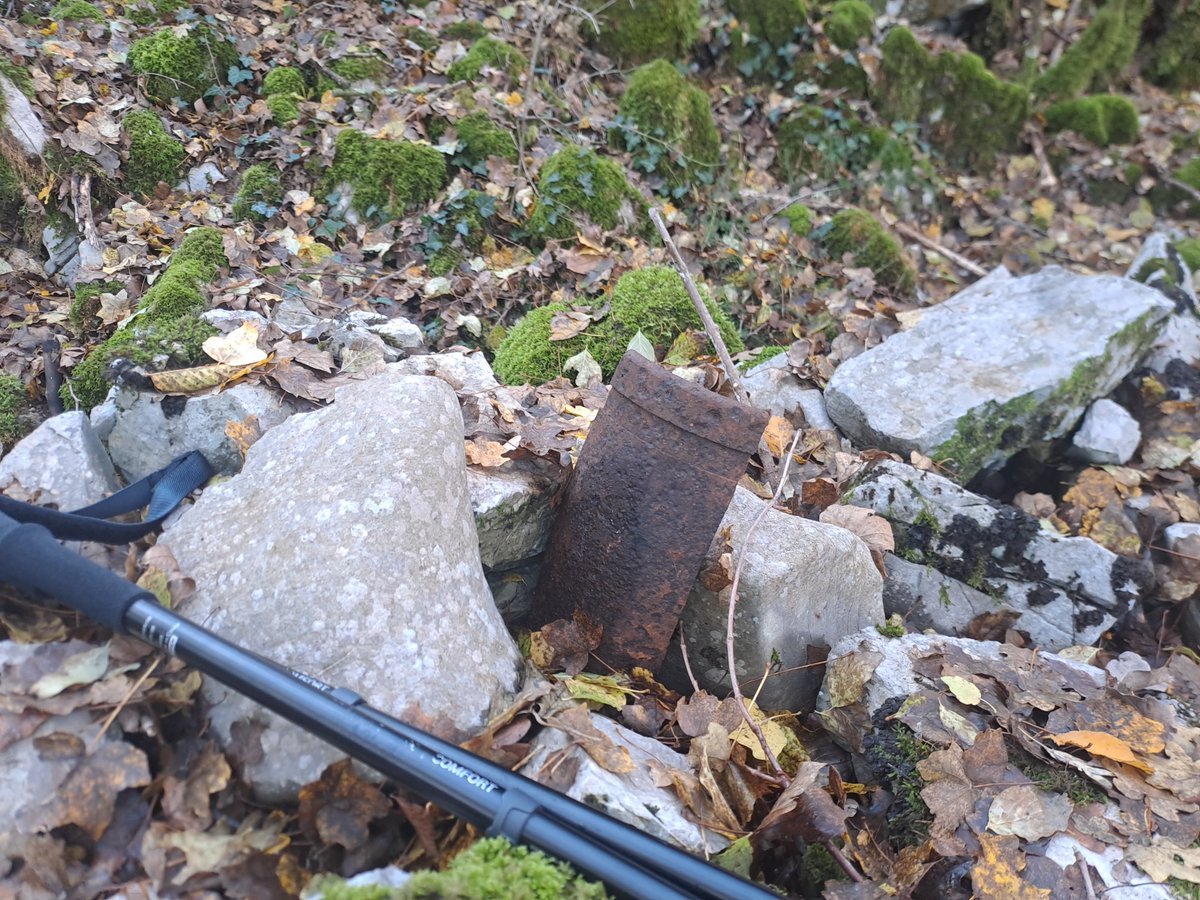 bertoli1966's tweet image. A walk in Iamiano near Doberdo' del Lago. WW1 traces everywhere.