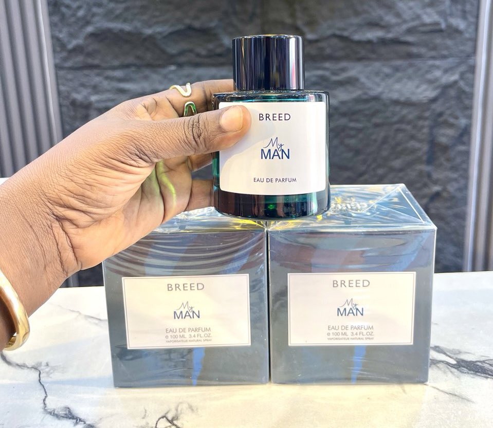 tolulope_scents's tweet image. If you don’t like something strong, harsh, hard, choking, don’t go for this perfume🙏🏼
I applied just one spray on my hand in the and even till night I couldn’t sleep cause it was disturbing, I then sprayed khamrah and Ramz on that same spot, this perfume still overshadowed it😭