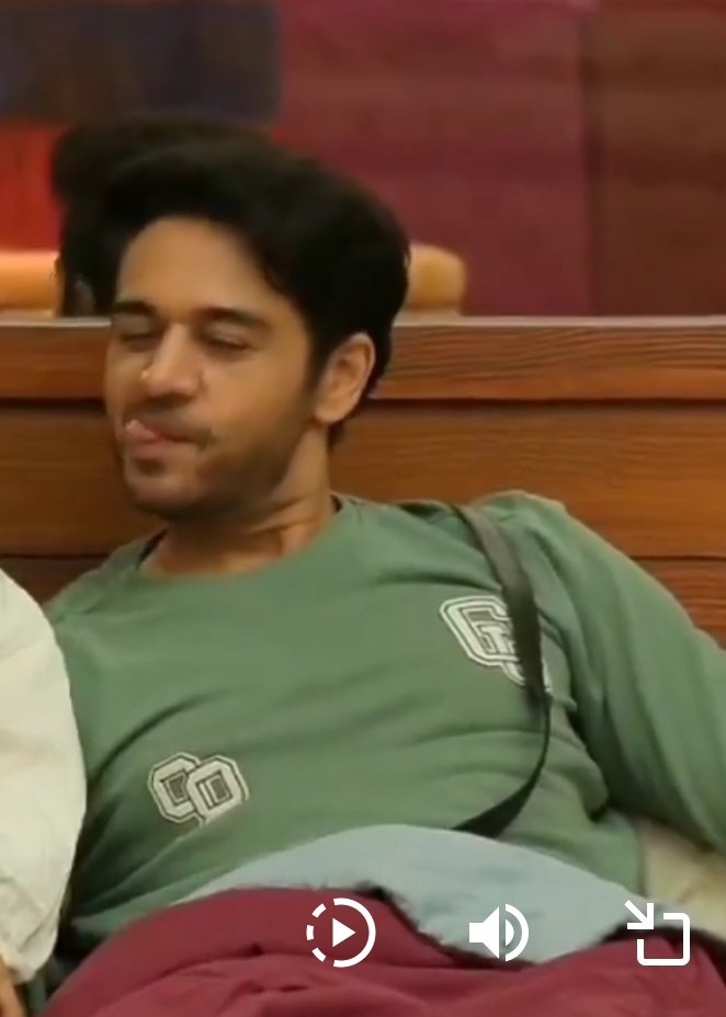 sweetymehta25's tweet image. #Gaurav being Anuj or Anuj being Gaurav 

Same same , real and real

#GauravKhanna𓃵