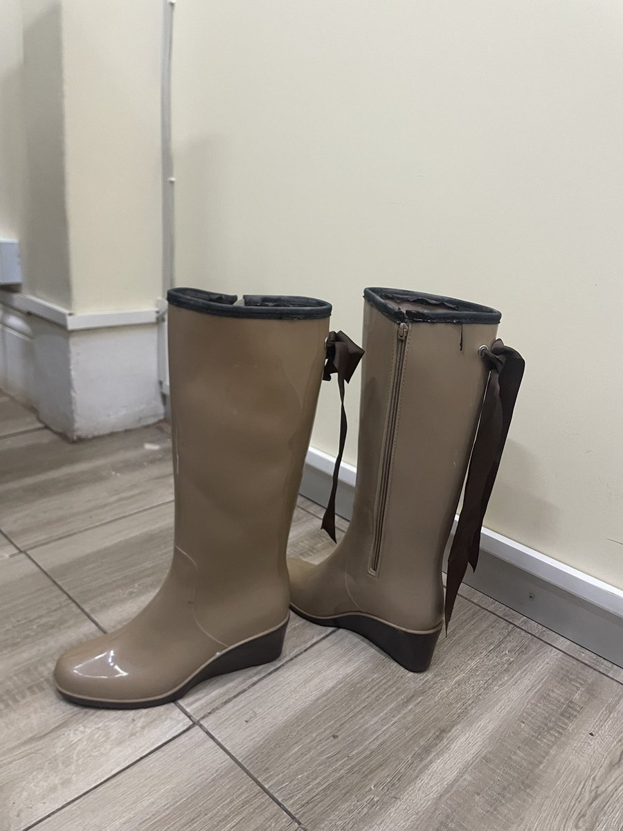 Sheislulu2's tweet image. All this for a salary ? 😂I should be home sleeping 🥹I am just a girl please