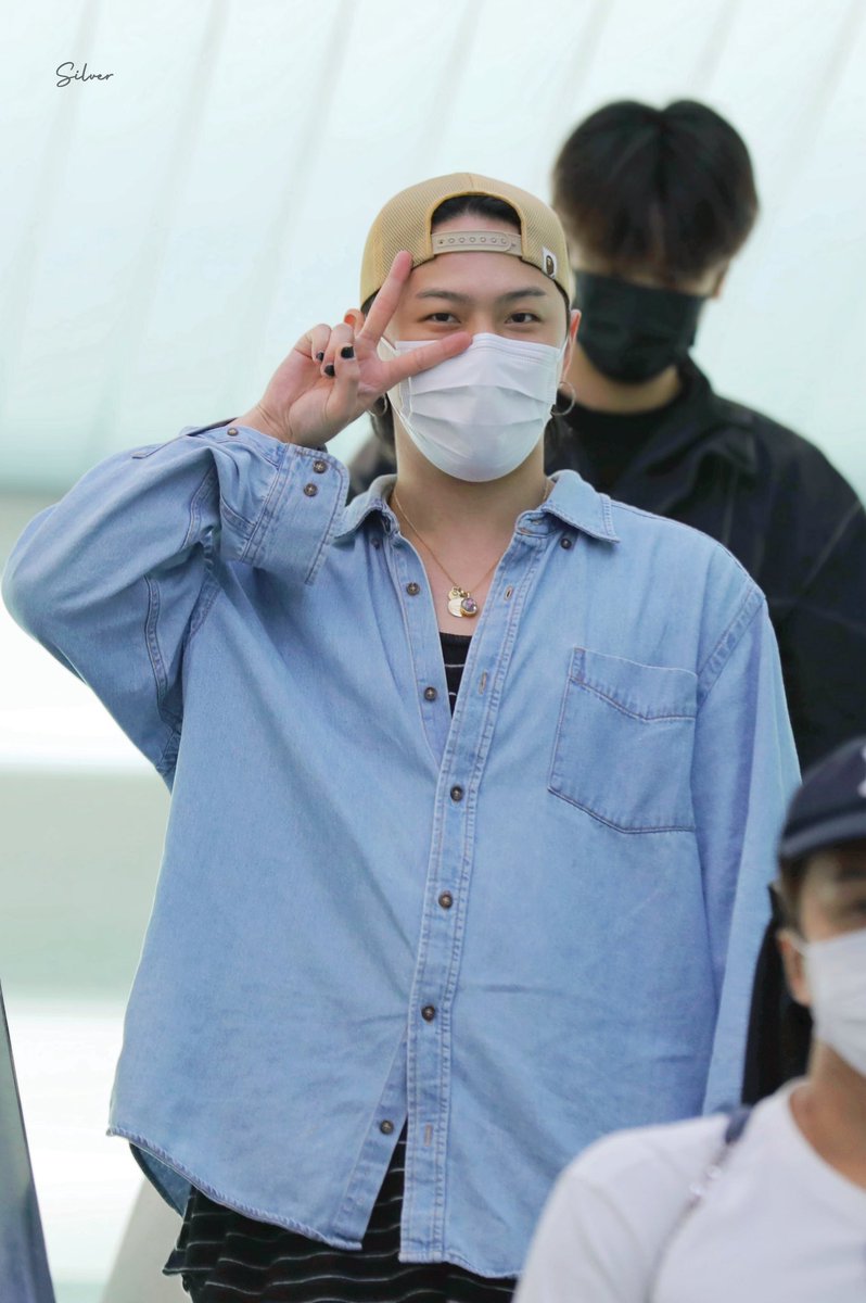 실버 Silver🦋 tweet media