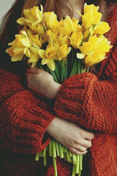 NBlwasy33821's tweet image. ✨
Sometimes a quiet moment feels like a whole universe opening—
where the heart whispers softly, “you’re growing, even when no one sees.”
Here’s to the gentle victories we never speak about. 🌙🍃
#TuesdayThoughts #PeaceWithin