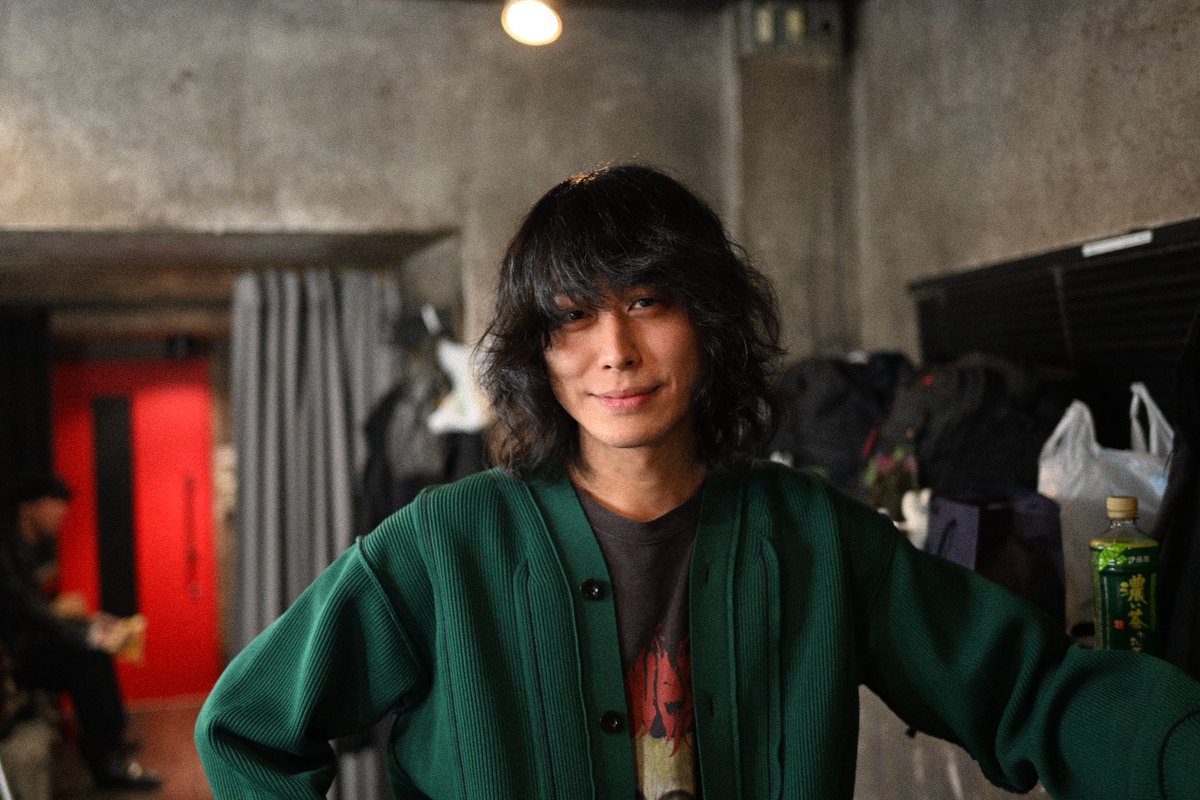 tsubasashishido's tweet photo. 大が撮ってくれた写真と、俺が撮ったサイトウ
この時代にゴリゴリのロックで、あんなに沢山フロアで、本気で遊んでくれる皆んなに会えた事が俺は本当に嬉しいよ。またああいう空間作ろうな◎
1/10名古屋、1/11大阪、1/18東京でワンマンやります。絶対遊びに来て下さい💪 https://t.co/Drkh4ACDYd
