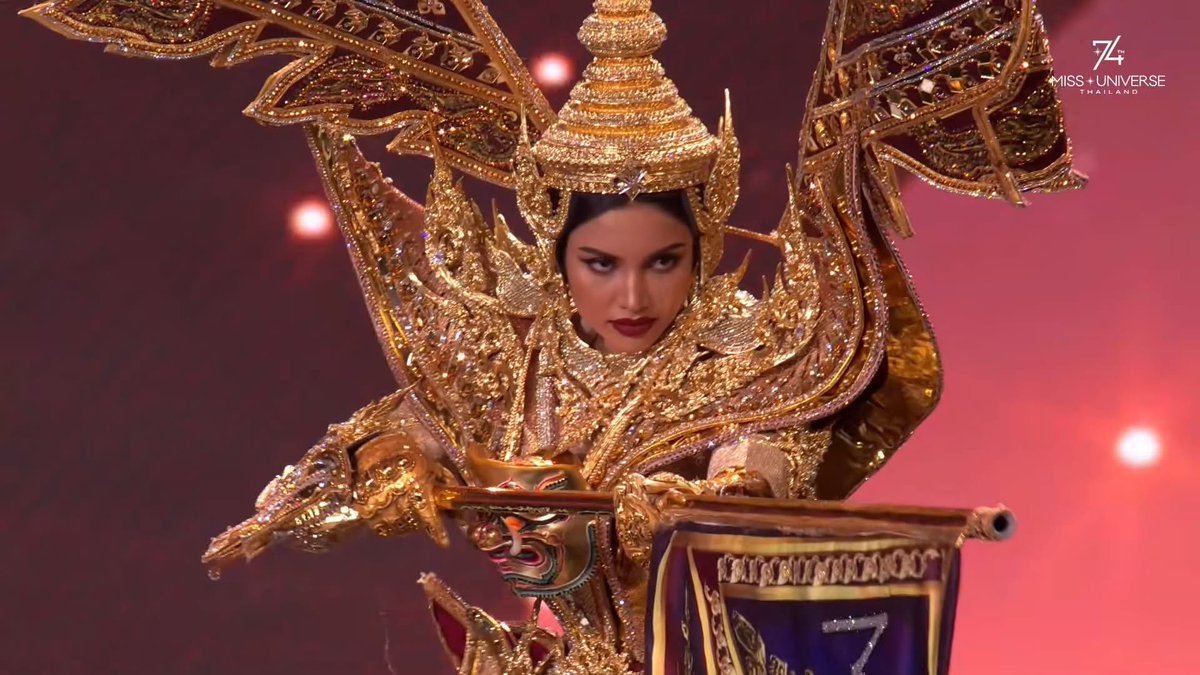 immia27's tweet photo. สวยมาก ขนลุก พรีเซนต์โครตดี 😭😭
#missuniverse 
#MissUniverseThailand2025 
#veena https://t.co/mOYWaQUSzG