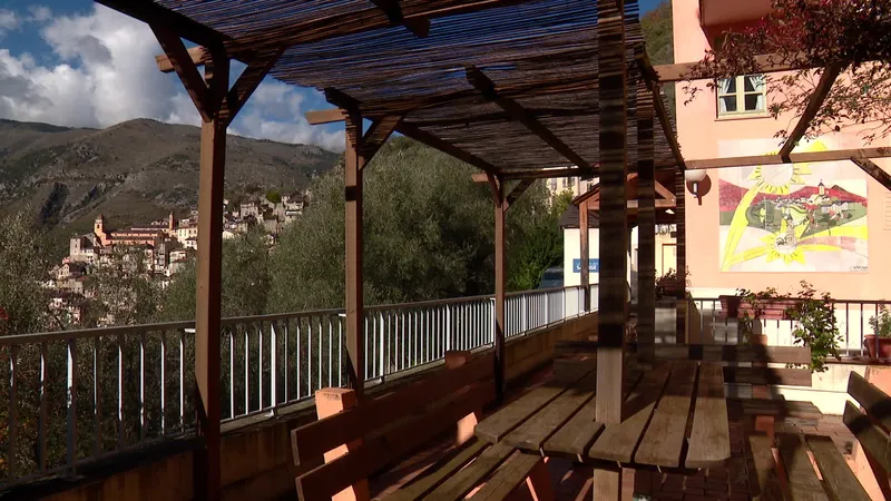 Des Ehpad se font prêter de l'argent par les citoyens pour faire des travaux de rénovation

france3-regions.franceinfo.fr/provence-alpes…