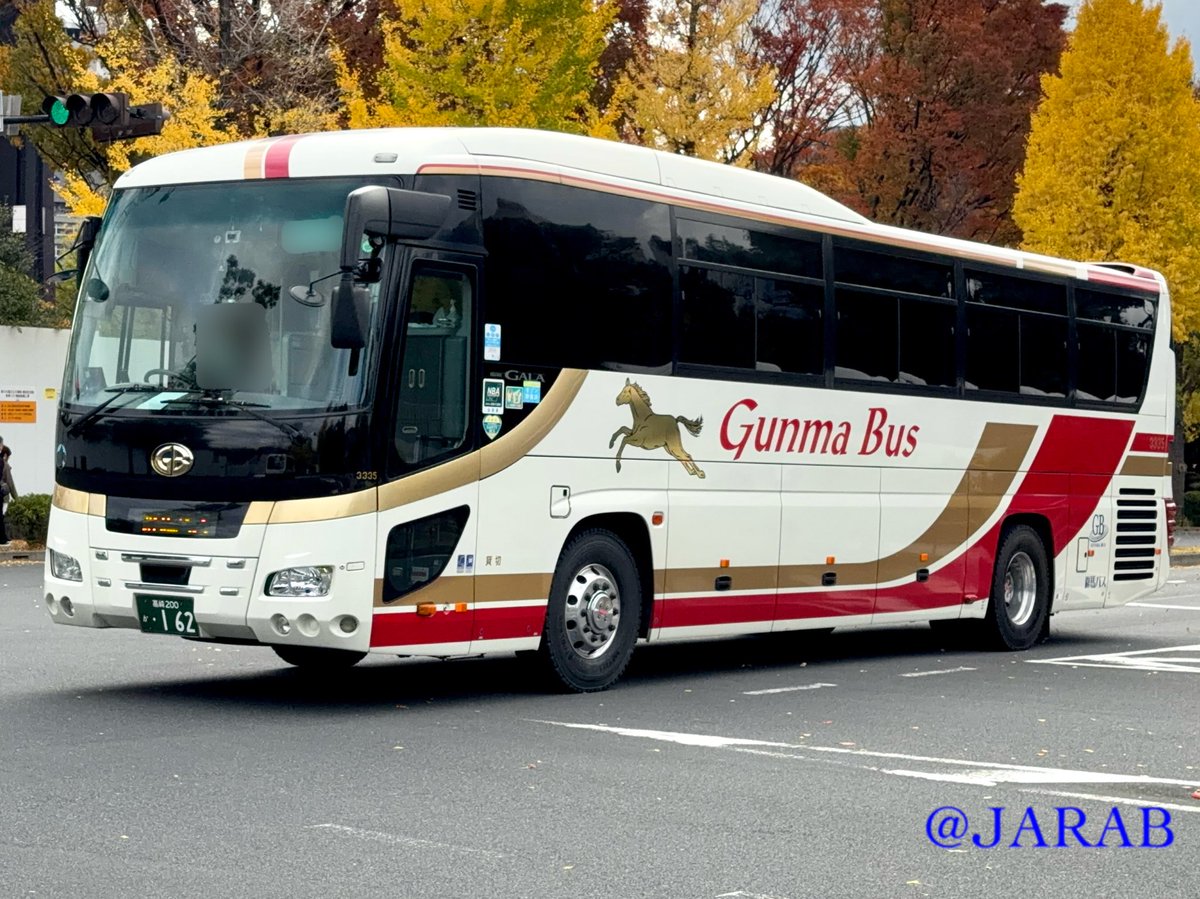 JARAB_Bus17's tweet photo. 群馬バス
高崎200か162 (3335)

いすゞRU1ESBJで、2014年に登場した車と思われます。 https://t.co/rFeeRWxkGf