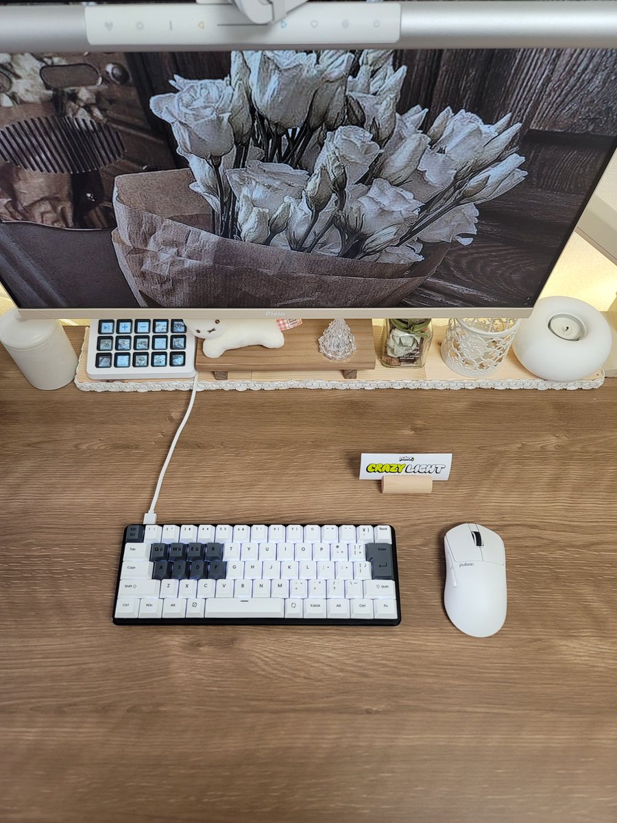 s_ena8's tweet image. ［PR］
pulsar CRAZY LIGHT X3
@PulsarJapan 
⚡️卵より軽い(びびった)
⚡️のに、ふわふわしない操作感
⚡️しばらく使ってFPSでの強み実感
⚡️個人的めちゃくちゃ持ちやすい
⚡️小さい手でも持ちやすい(小6娘で検証
詳しいレビューと動画はインスタで🎥✨
#desksetup #pr #pulsar #ゲーミングマウス…