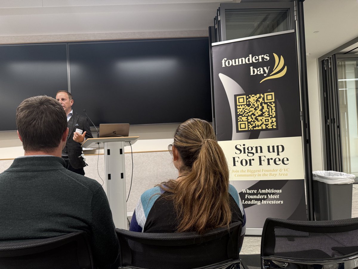 Petraliupeijun's tweet image. Tonight at the Founders Bay AI Tech Pitch Battle in SF — I shared PeakMojo’s vision for human–AI collaboration assessment.
Founders + investors kept saying the same thing:
“This is the future.”
Feels good when the room sees where the world is heading 🤖✨
#sf #Founder #pitch