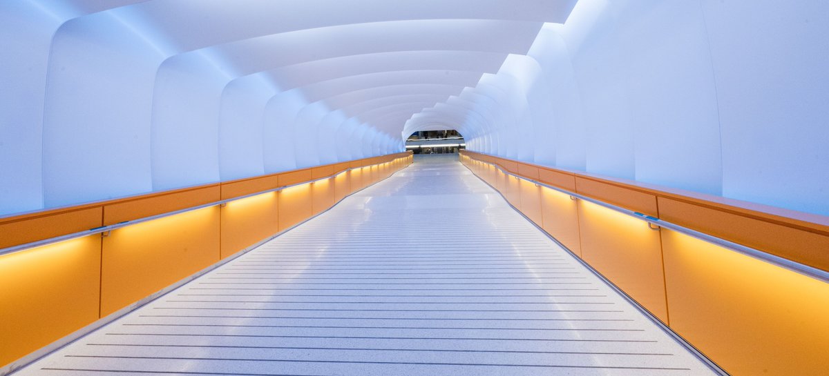 upgradedpoints's tweet image. A completely reimagined Pittsburgh International Airport (PIT) opened its doors today. upgradedpoints.com/news/pittsburg…