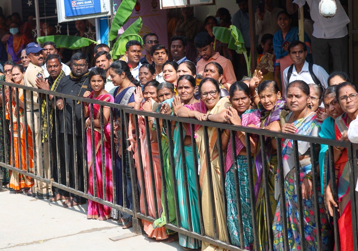 narendramodi's tweet image. Amidst the divine chants of Sai Ram, reached Puttaparthi, Andhra Pradesh to a very warm welcome.