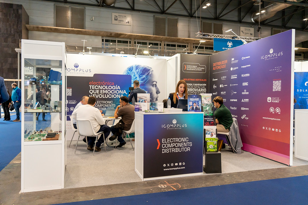 Icomppluselec's tweet image. Primer día en #Matelec2025: misión cumplida.
Ritmo constante y conversaciones que suman. Ser expositores nos recuerda algo clave: mostrar lo que hacemos, pero sobre todo escuchar lo que la industria busca.
Estamos en el Pabellón 6, Stand 6B00.
Y esto… solo acaba de empezar. 💥