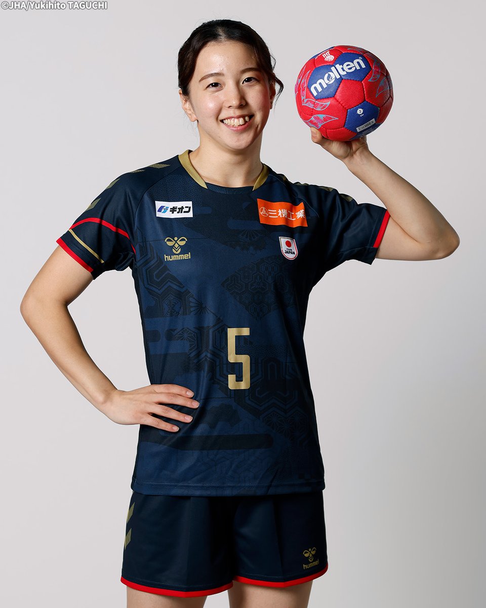 ||◤11.27初戦！IHF女子世界選手権◢||

#金城ありさ / Kinjo Arisa
三陟市庁（韓国）

独特のリリースタイミングかつ切れ味抜群のシュートがストロングポイント⚡

📝プロフィール
生年月日：1999.12.8
出身：沖縄県
身長：160cm
ポジション：BP
国際試合出場数：10
国際試合得点数：28