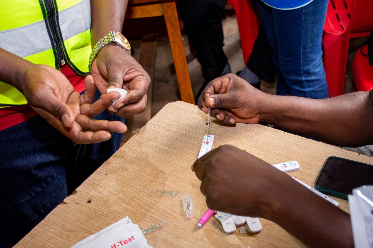 Men who care for their families and community know their HIV status.

Let’s normalize HIV testing. Test with Wondfo HIV Self-Test today! #KnowYourHIVStatus #WondfoHIVSelfTest