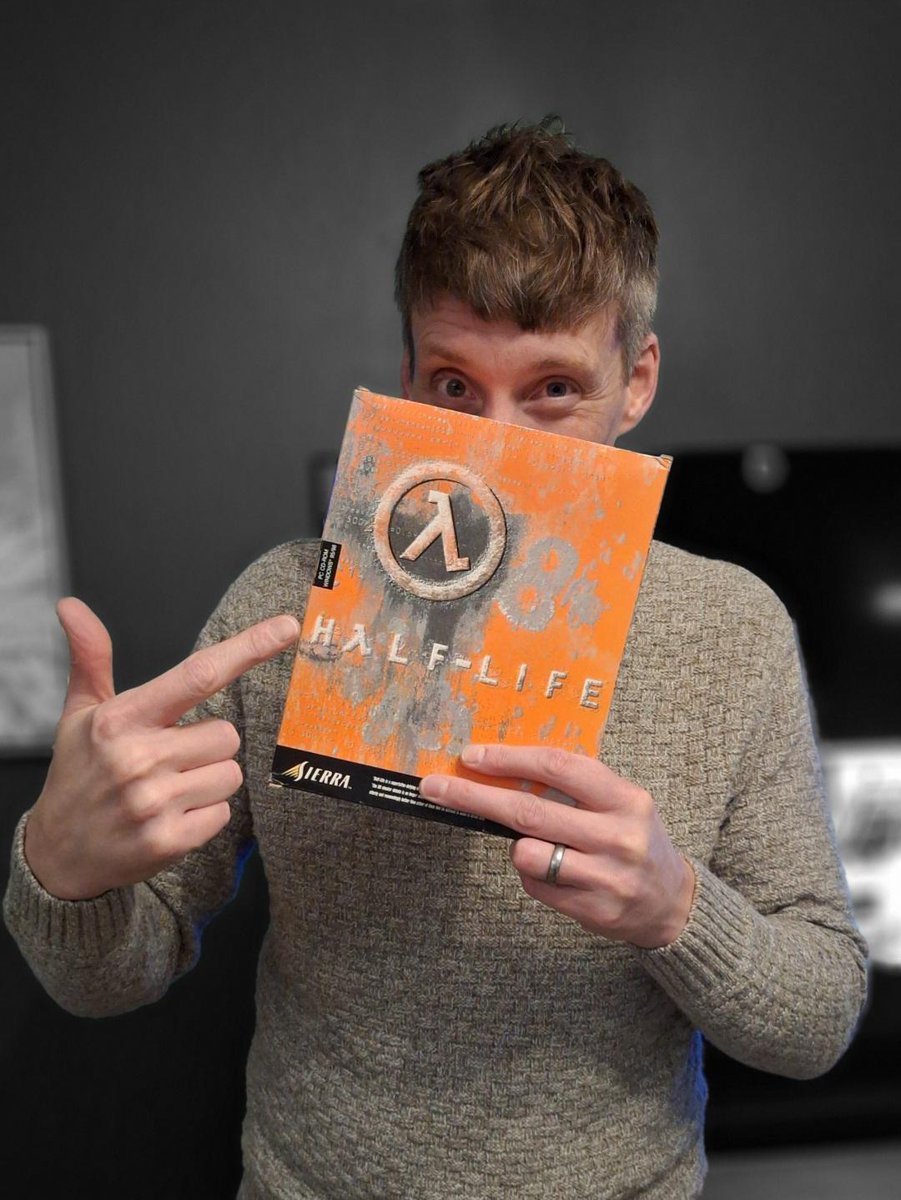 🧪🧡 𝗛𝗮𝗽𝗽𝘆 𝗕𝗶𝗿𝘁𝗵𝗱𝗮𝘆, 𝗛𝗮𝗹𝗳-𝗟𝗶𝗳𝗲! 

27 years ago today, Half-Life was first released for Windows in North America.

🕹️ 𝘞𝘩𝘢𝘵’𝘴 𝘵𝘩𝘦 𝘮𝘰𝘮𝘦𝘯𝘵 𝘧𝘳𝘰𝘮 𝘏𝘢𝘭𝘧-𝘓𝘪𝘧𝘦 𝘵𝘩𝘢𝘵 𝘺𝘰𝘶 𝘴𝘵𝘪𝘭𝘭 𝘵𝘩𝘪𝘯𝘬 𝘢𝘣𝘰𝘶𝘵 𝘵𝘰𝘥𝘢𝘺?