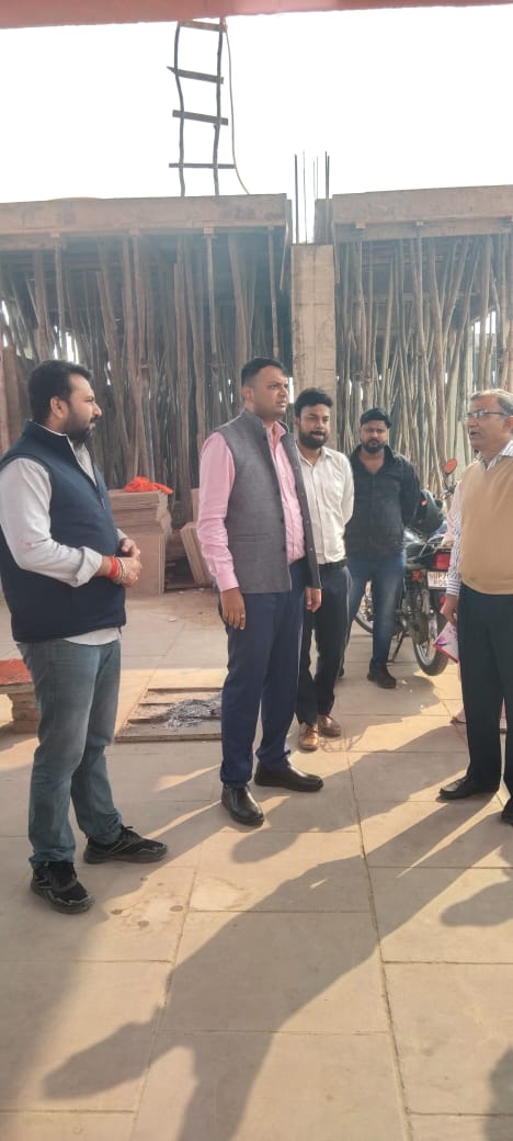 pdaofficial2's tweet image. उपाध्यक्ष महोदय द्वारा पीडीए कार्यालय में आमजन की समस्याओं/शिकायतों का तत्परता से निस्तारण किया गया। इसके उपरांत हनुमान कारीडोर निर्माण, रोपवे निर्माण, उपरिपथ सेतु के दोनों ओर सड़क चौड़ीकरण सहित विभिन्न विकास कार्यों का स्थल निरीक्षण किया गया।
#Prayagraj #PDA  #Inspection