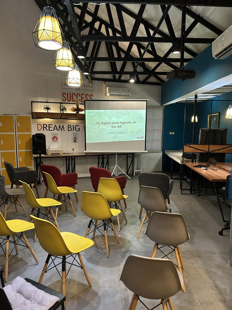 lofidewanto's tweet image. Working space #Java #AI agent and agentic AI for ALL.