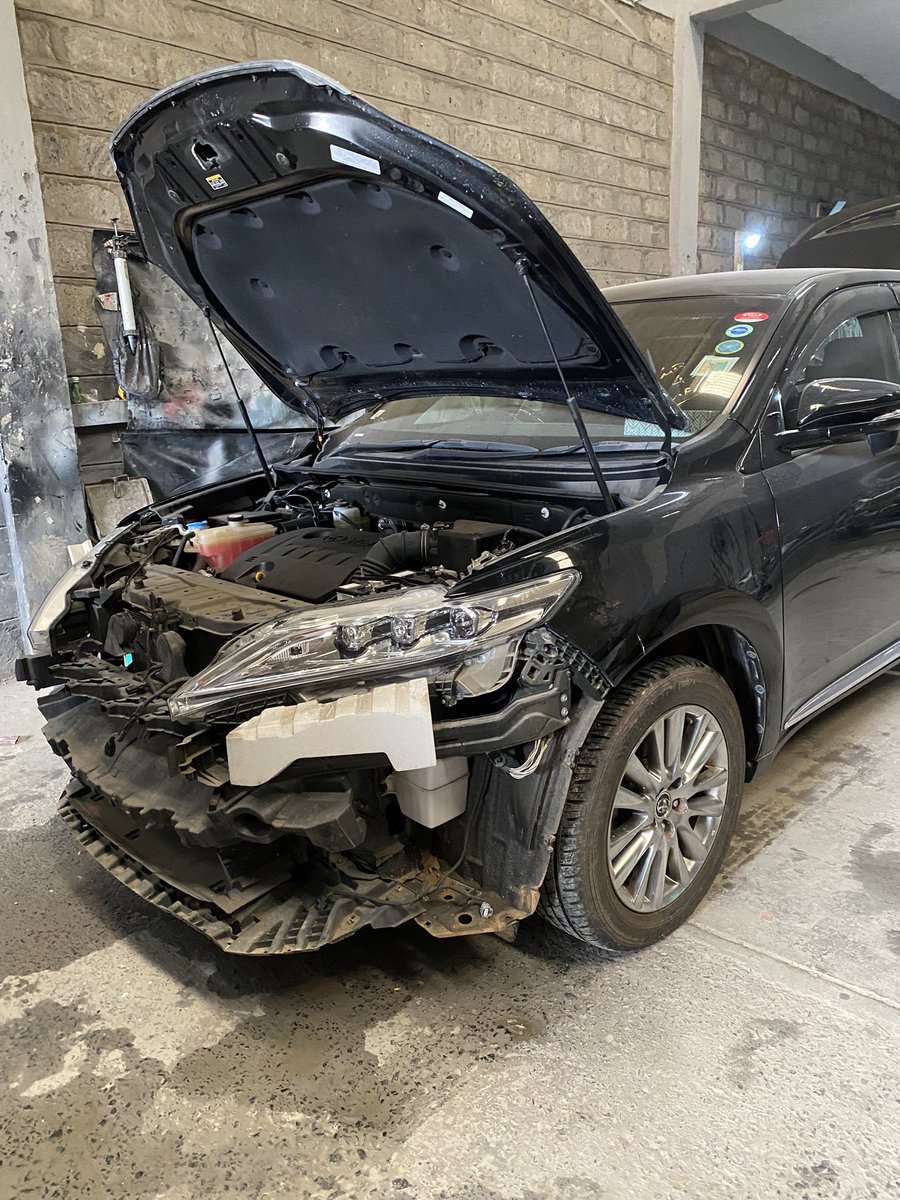 brokensuit44's tweet image. Good morning from Industrial Area!