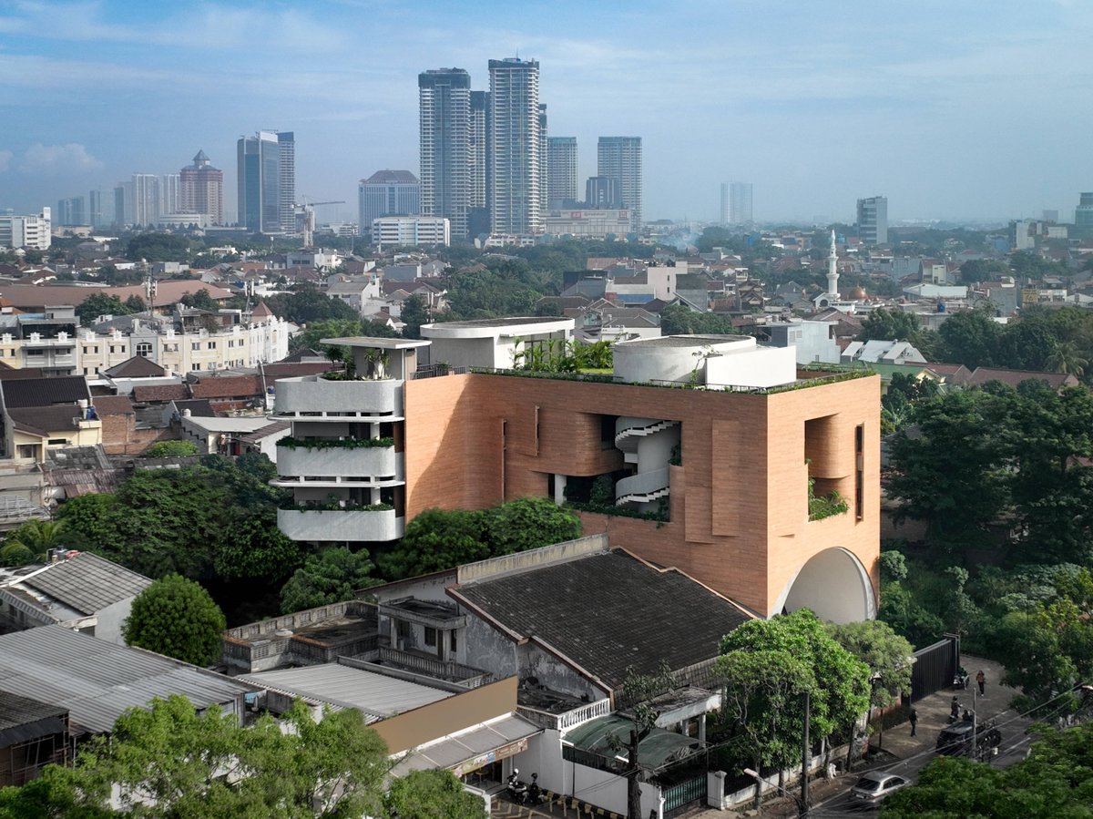 Architizer's tweet image. #ProjectOfTheDay: Sagehaus Office Garden by RAD+ar (Research Artistic Design + architecture)

 Defined by a wind-catching central volume and a facade of shaded, indirect openings, this office introduces a model for naturally ventilated workspaces in tropical cities. Layered zones…
