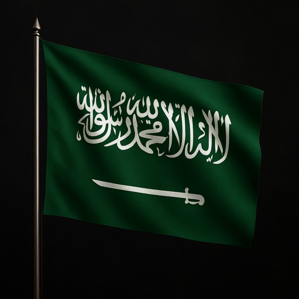 كلما ازداد عطاء السعودية .. ازداد نباح العاجزين.
هذه دولة لم تزايد يوماً على أحد، بل حملت القضايا العربية على كتفيها: فلسطين، سوريا، لبنان، العراق، اليمن… وكانت السند الصادق لمصر وللدول الإسلامية جميعاً.
ومن أرض الحرمين خرجت يدٌ تُغيث قبل أن تُعلن:
مركز الملك سلمان للإغاثة حاضر