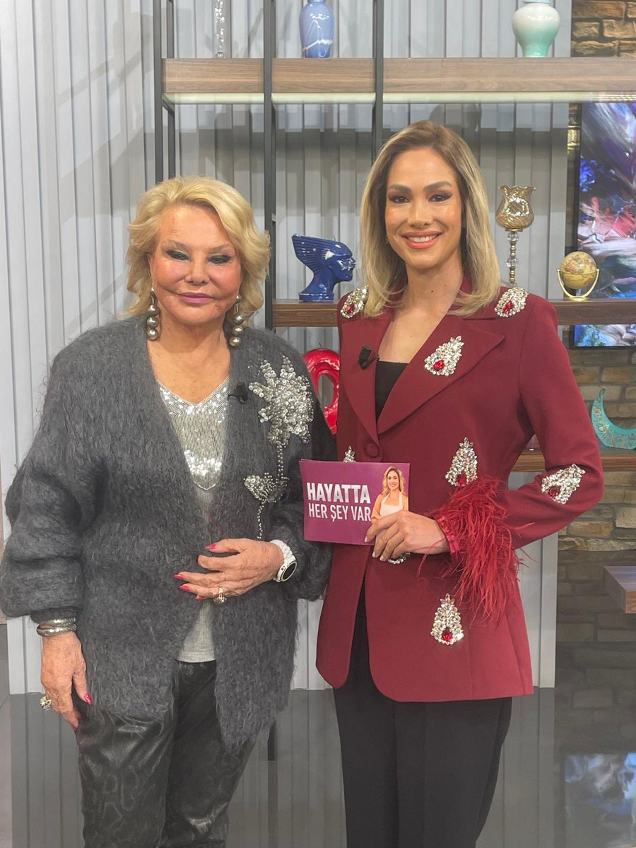 İlişki ve evliliğinize dair tavsiyeler için ekran başına! 
Evlilik ve ilişki terapisti Selin Karacehennem tüm sorularınızı Hayatta Her Şey Var'da yanıtlıyor. 

Aslı Cankat'ın sunduğu Hayatta Her Şey Var 11.00'de canlı yayınla Beyaz TV'de!

#aslicankat #hayattaherseyvar #ilişki