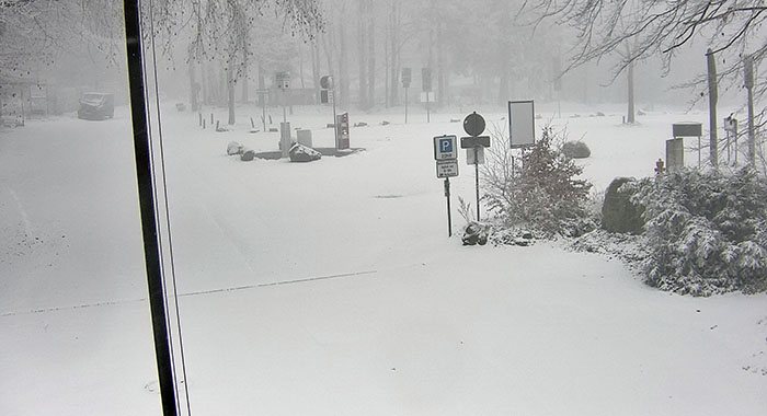 Geschlossene Schneedecke auf dem Hoherodskopf - osthessen-zeitung.de/einzelansicht/…