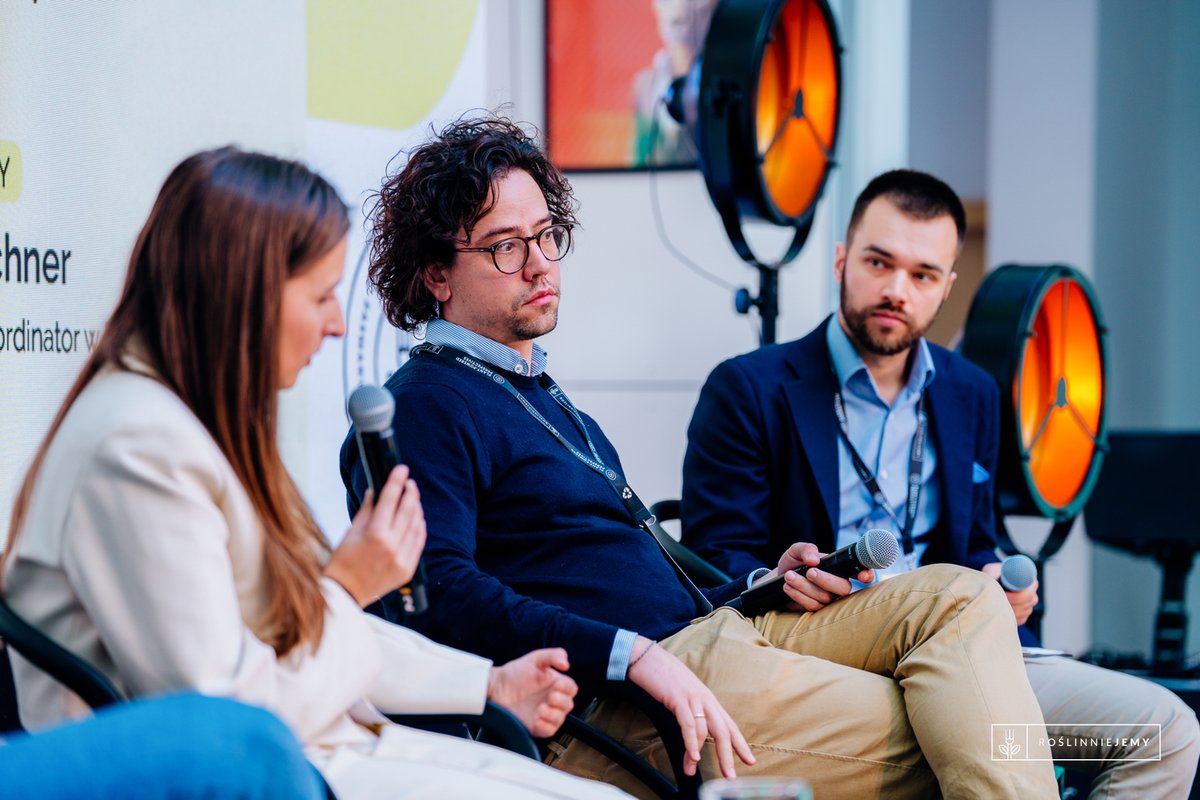 ProVeg_Int's tweet image. Last month, as partners of the Plant-Powered Perspectives conference, ProVeg Poland successfully brought the plant-based transformation of the retail sector into the spotlight – showing how retailers can actively shape a more sustainable and resilient food system in Poland.  🇵🇱