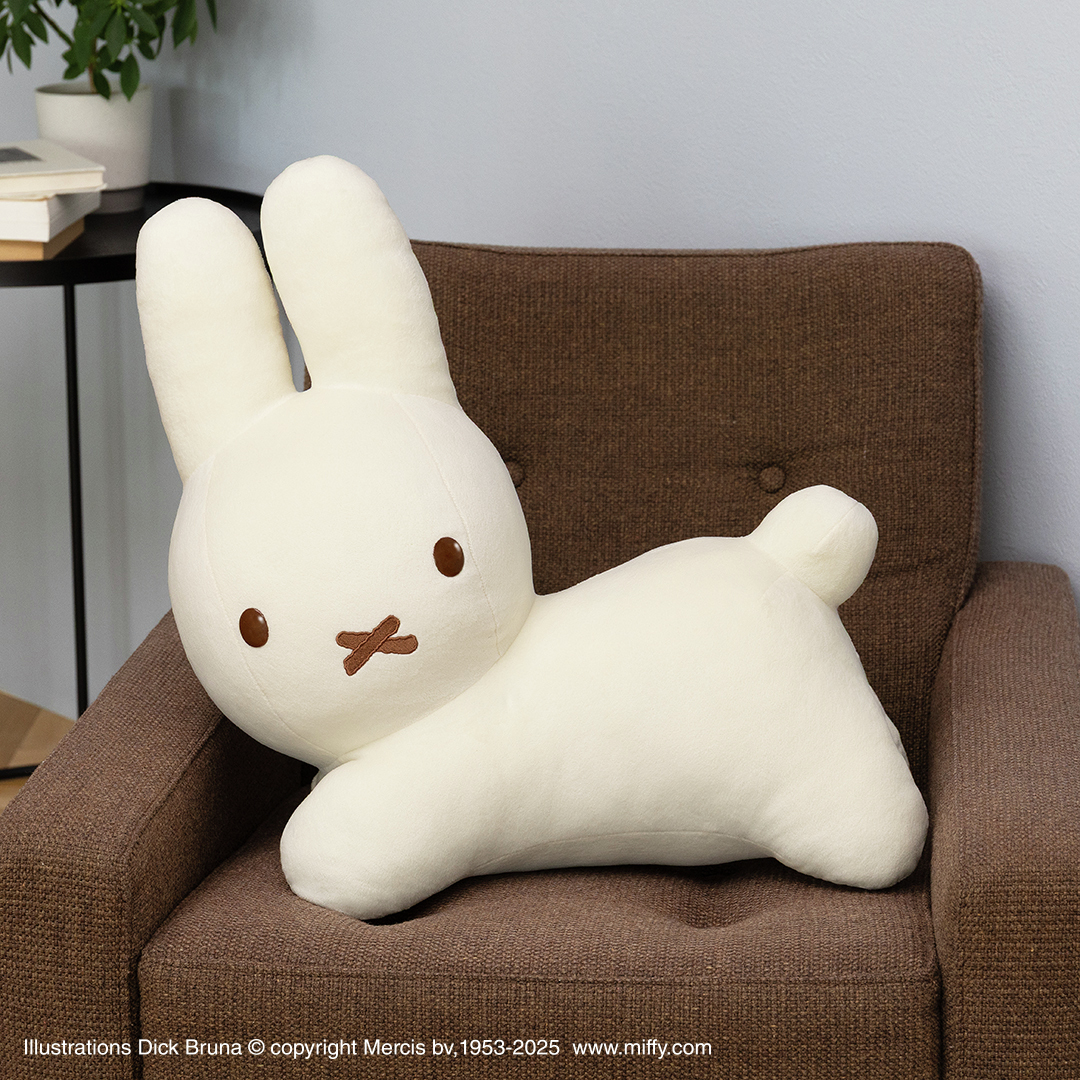 taito_kuji's tweet image. ＼好評発売中／
【#タイトーくじ　#ブルーナアニマル　Gingham Check Collection】

全国のファミリーマートやホビーショップ、書店などの対象店舗にて好評発売中。
さまざまな動物たちのアイテムがラインアップ。

↓取扱店舗
taito.co.jp/taitokuji/stor…