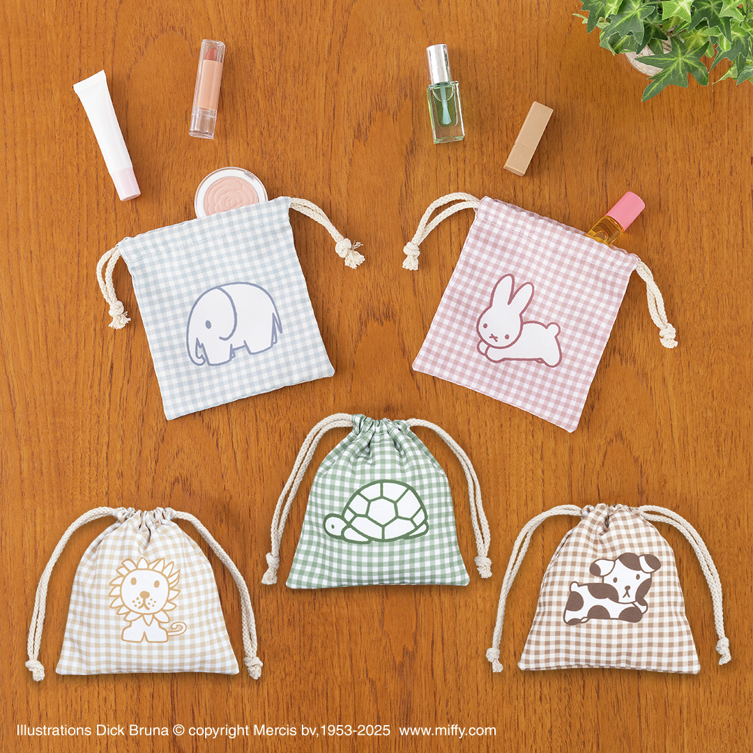 taito_kuji's tweet image. ＼好評発売中／
【#タイトーくじ　#ブルーナアニマル　Gingham Check Collection】

全国のファミリーマートやホビーショップ、書店などの対象店舗にて好評発売中。
さまざまな動物たちのアイテムがラインアップ。

↓取扱店舗
taito.co.jp/taitokuji/stor…