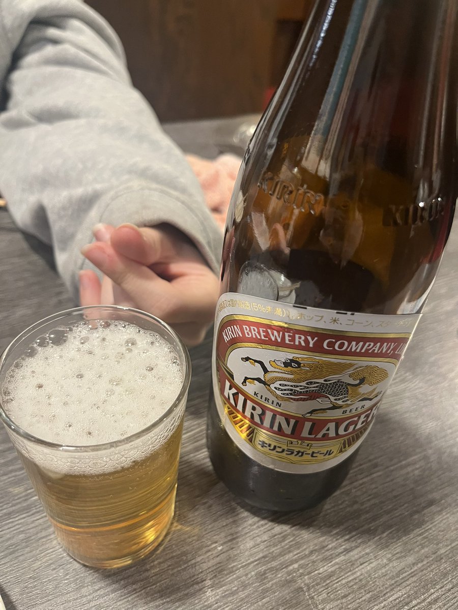 DOC_honmono's tweet image. 最近ビールをジョッキじゃなくて
瓶で飲むのにハマってます
大人になった感があってすきです🍺ぇ