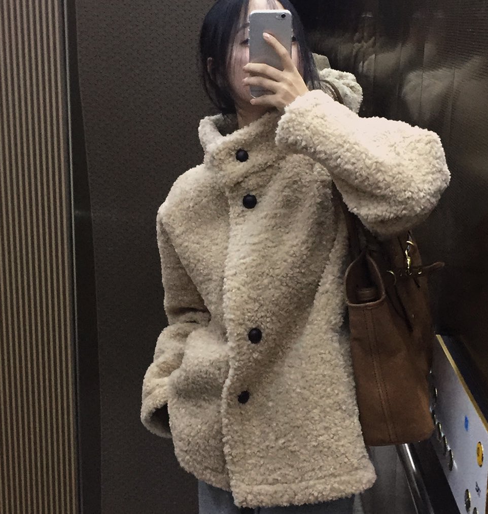 mynameiscocoo's tweet image. 귀여운 양털이들.. @@

① s.zigzag.kr/wsSHLrTTkB
② s.zigzag.kr/ZMSuw4HqgU