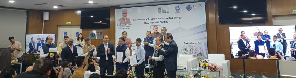 journojitendra's tweet image. @CSIR_IND has formally transferred #CRISPR gene editing technology to @SerumInstIndia for further clinical trials to develop a cost-effective vaccine or medicine for treating the genetic disease sickle cell anaemia,highly prevalent among #tribal #populations in central India.