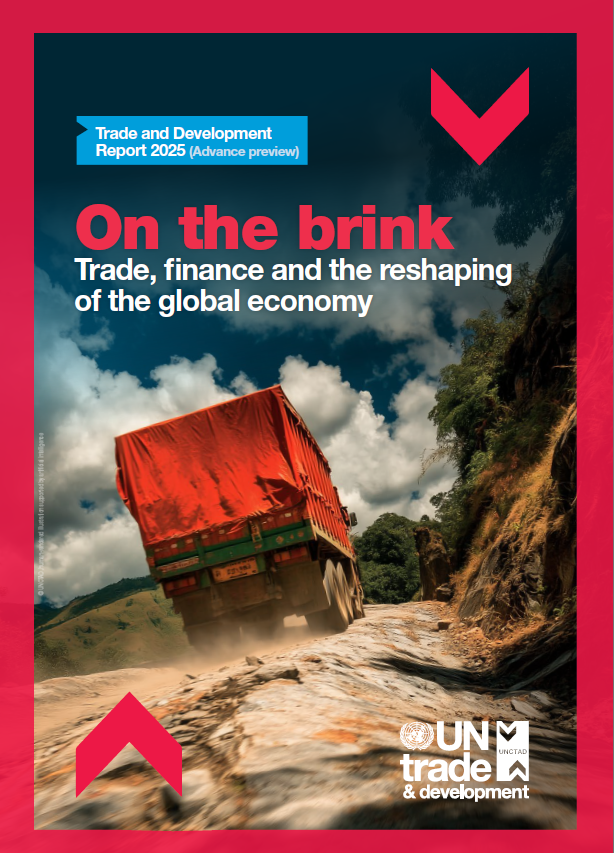 ITradeResearch's tweet image. The global economy is “On the brink.” 
Weak growth, rising tariffs, and financial swings threaten trade, especially for the Global South. 
@UNCTAD preview of Trade and Development Report 2025 is out now! 
Read it here 👉 it-rc.org/2025/11/19/unc…
#TradeAndDevelopment #GlobalEconomy