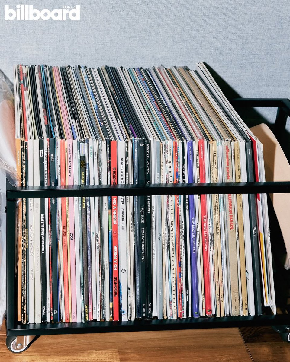 asahiflare's tweet image. Asahi’s LP records 💿 #아사히

THE BEATLES
fujii kaze
millennium parade
RADWIMPS
Daft Punk
tatsuro yamashita
gen hoshino
koji tamaki
bruno mars
oasis
taylor the creator
chet baker
radiohead
bill evans
travis scott
sun ra
green day
the peach boys
the 1975
howl’s moving castle