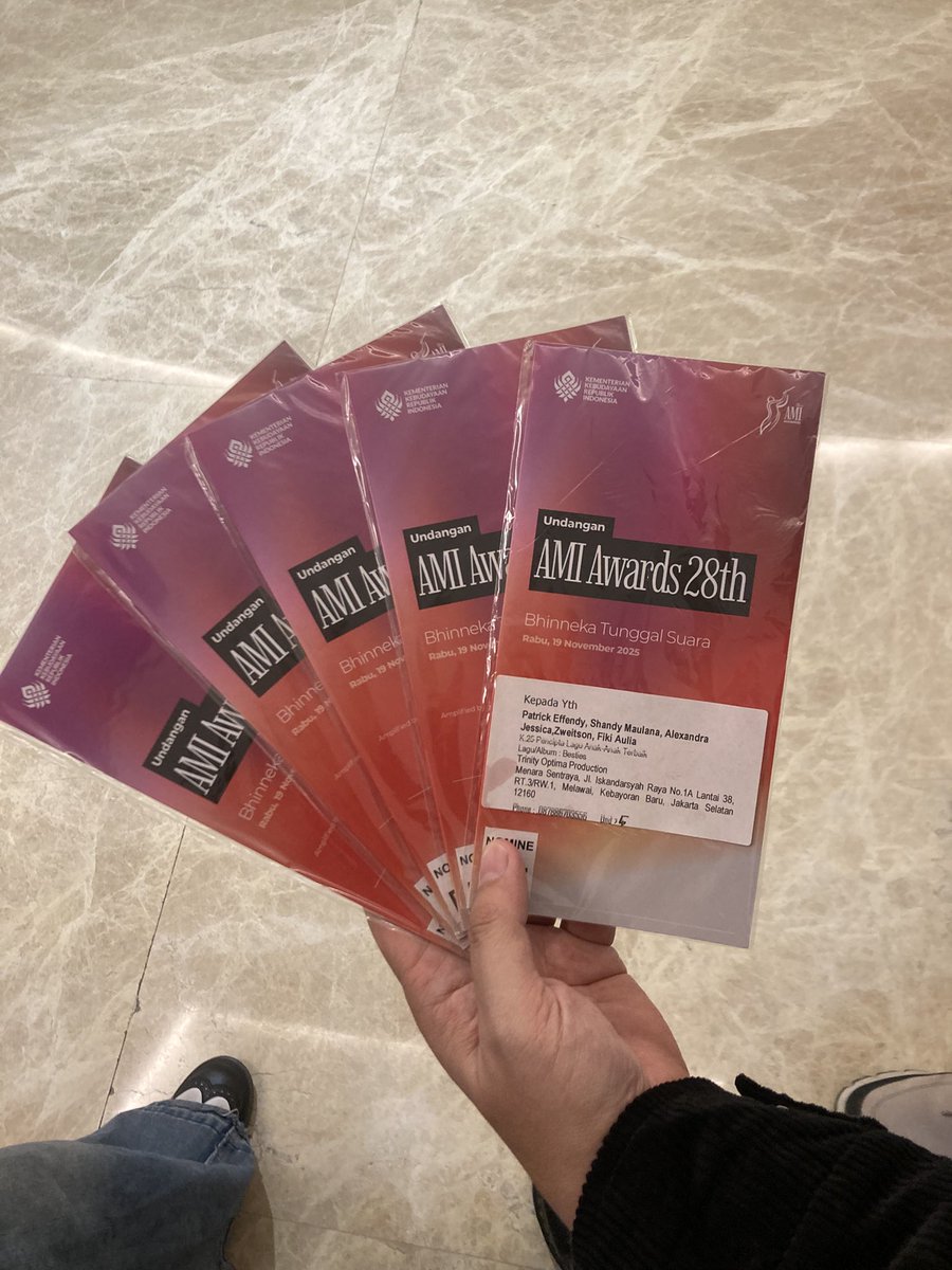 Jessica🐻 tweet media