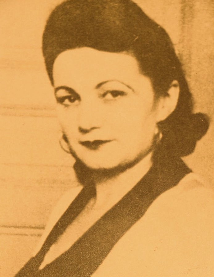 Nancy. Au grand jour, un modèle de mode. Dans l'ombre, un modèle de lutte. Grâce à elle des centaines de prisonniers gagnent la liberté. Quand c'est son tour d'être capturée, elle endosse toute la responsabilité. Déportée, Marcelle Dorr s'éteint le 19 novembre 1943. 40 ans.