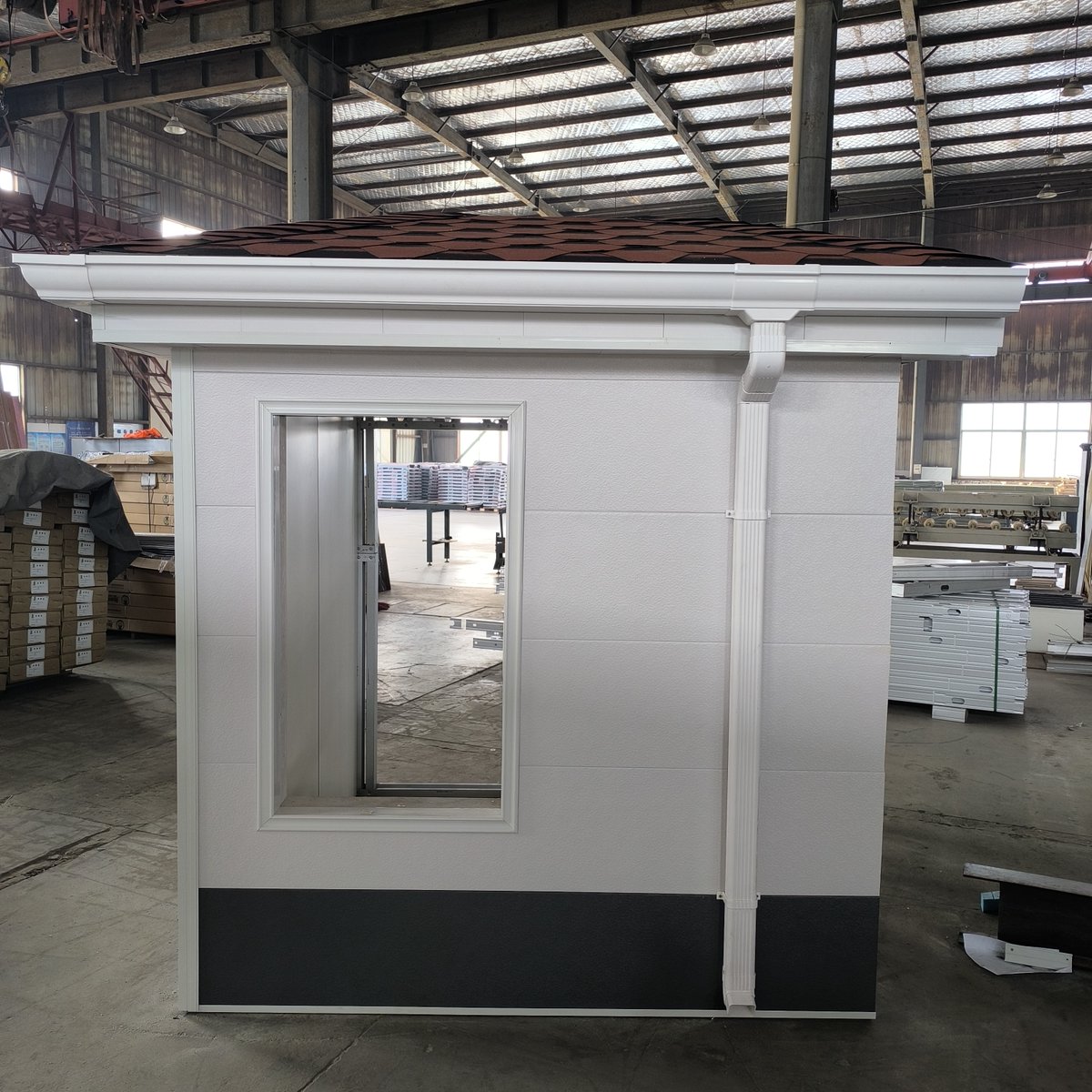 kaweiying's tweet image. PU metal siding panel with external corner and window parts and starting parts for exterior wall decoration. 1.38.3cm width/ 1.6cm thickness WhatsApp:+86-13105446850 Email:kaweiying@gmail.com  #sandwichwallpanel #metalsidingpanel #pusandwichpanel #lightsteelvilla #prefabhouse