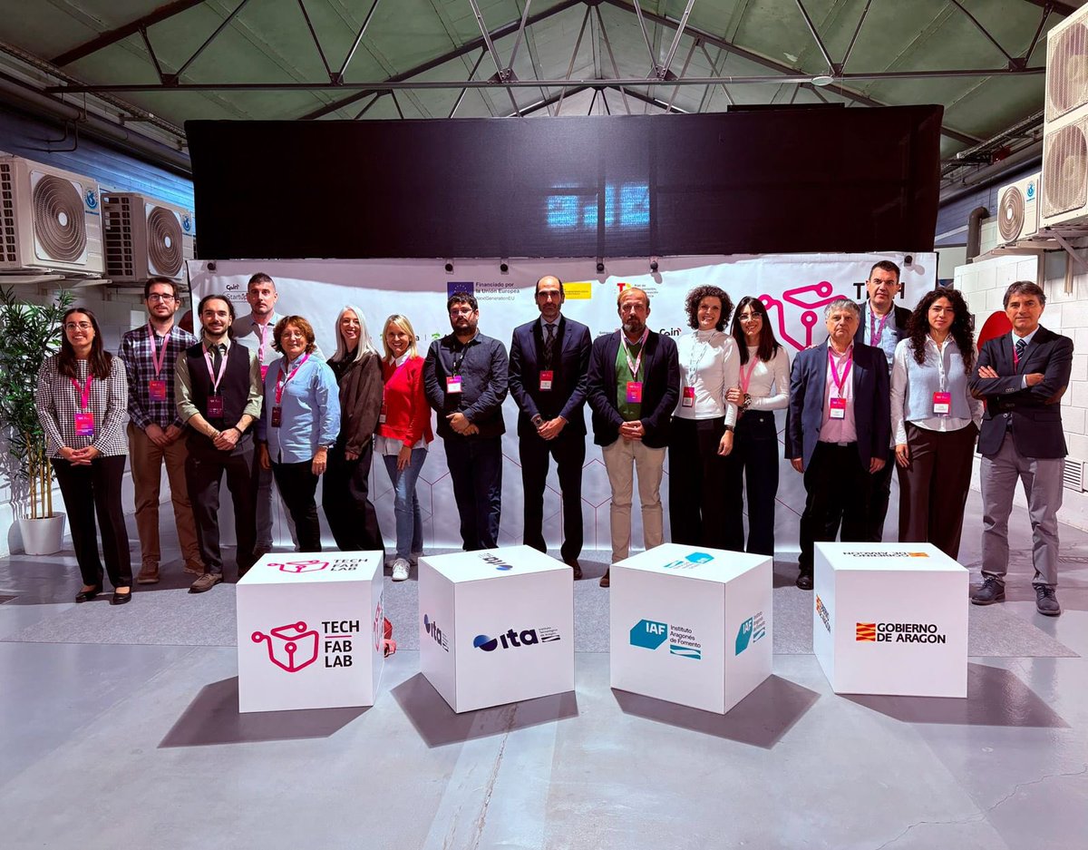 IAF_Aragon's tweet image. 📢 Ayer se celebró en los viveros de CEIN (Pamplona) el Demo Day del proyecto Tech FabLab, con delegaciones técnicas de las CCAA socias y startups y pymes participantes. Hubo pitches en tres salas: Digitech, Agro&amp;amp;Green y Health.

 #IAF #TechFabLab #Innovación #Startups