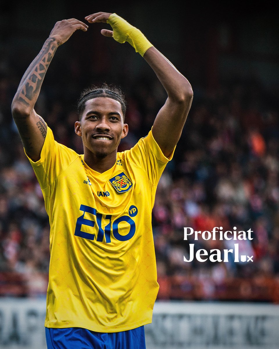 SKBeveren's tweet photo. 🇨🇼 HISTORISCHE KWALIFICATIE VOOR CURAÇAO

Curaçao gaat naar het WK! Afgelopen nacht speelde Curaçao 0-0 gelijk tegen Jamaica en wist zich zo voor het eerst in de geschiedenis te plaatsen voor het WK voetbal.

Een ongelooflijke prestatie voor een land met amper 155.000 inwoners!

🟡🔵#wearebeveren
