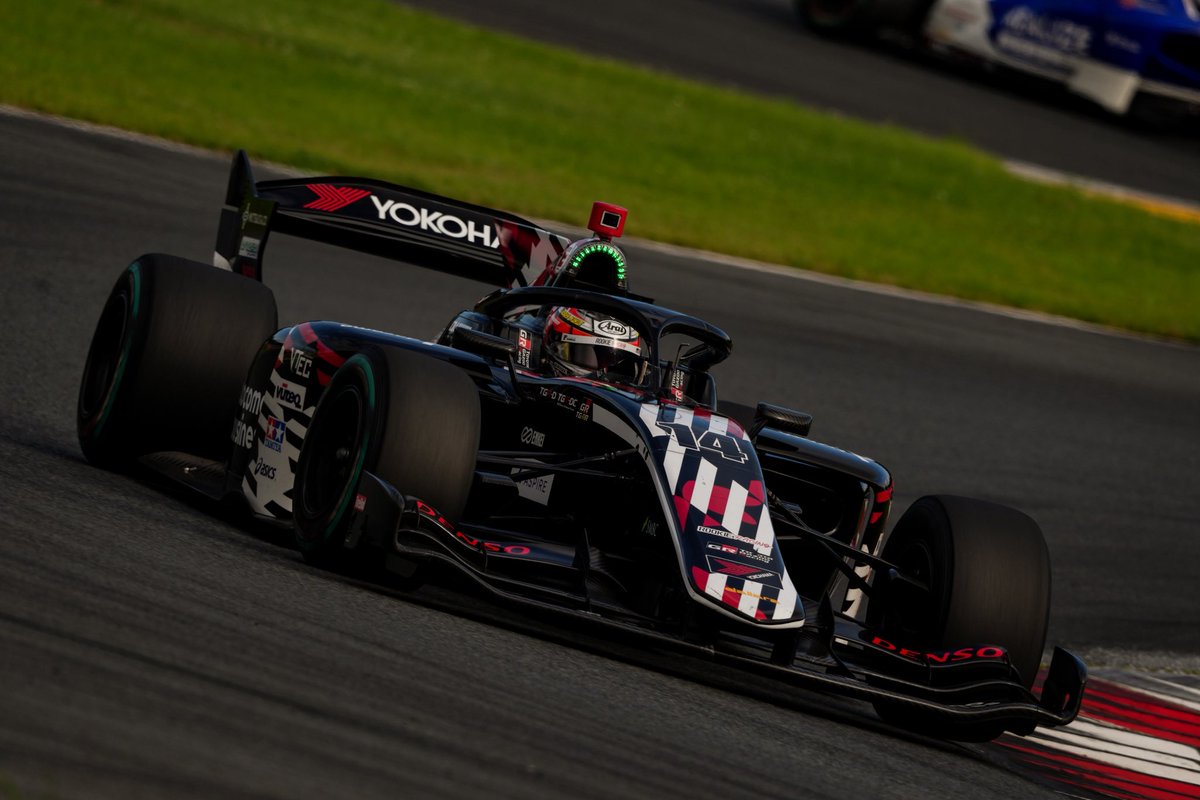 MEGALiFe_jp's tweet photo. 最終戦を前にかなり盛り上がっている #SFormula 😆 推しはやっぱり #大嶋和也 選手👍 スーパーフォーミュララストラン‼️

14号車docomo business ROOKIE

相性の良い鈴鹿😆‼️ そして今回は3連戦‼️
応援どうぞ、よろしくお願いいたします😊
#ROOKIERacing
#ルーキーレーシング 
#megalife
#メガライフ https://t.co/Z1lGiuRjuC