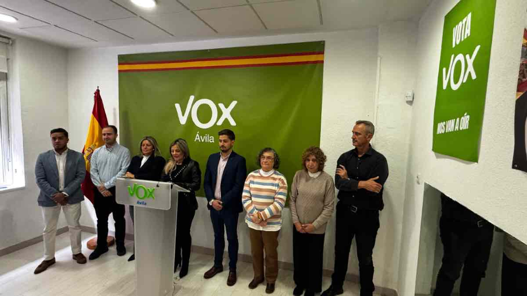 Otra crisis en Vox: concejales de la provincia rechazan la candidatura de Palomo a las Cortes

avilared.com/art/88193/otra…